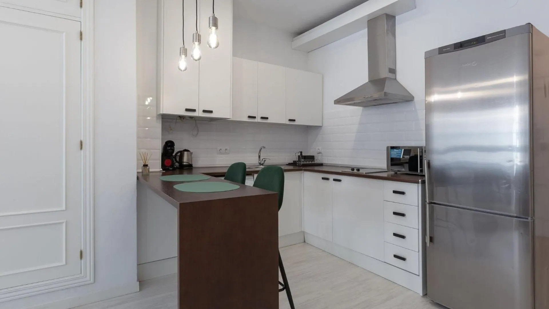 Jinetes Holidays - Apartment In Malaga Free Wifi