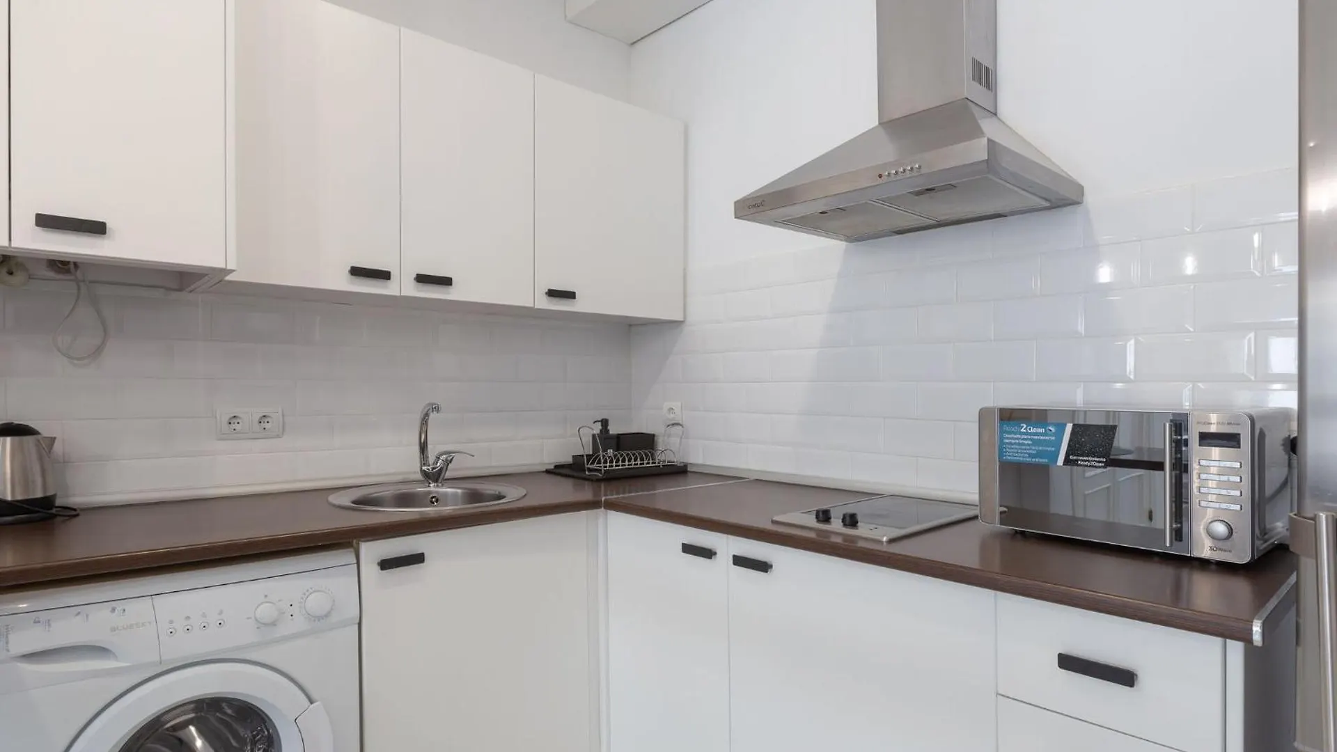 Jinetes Holidays - Apartment In Malaga Free Wifi 0*,